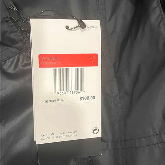 Nike Women's Black Sleeveless Vest - Picture 6 of 6